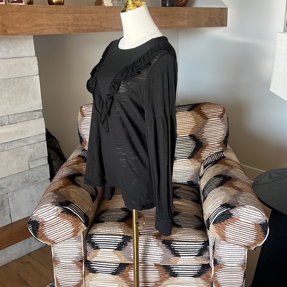 Goldie V Ruffle Top - Picture 7 of 10